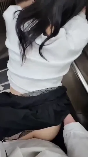 직촬공개 ★ 엘베뒤치기 2V  한국야동 국산야동