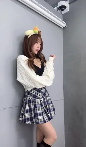 온리팬스-깔끔하게 편집된 메이플 오 편집합본 1, mable.oh  국산야동 한국야동